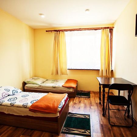Kremenaros Hostel Ustrzyki Gorne Phòng bức ảnh