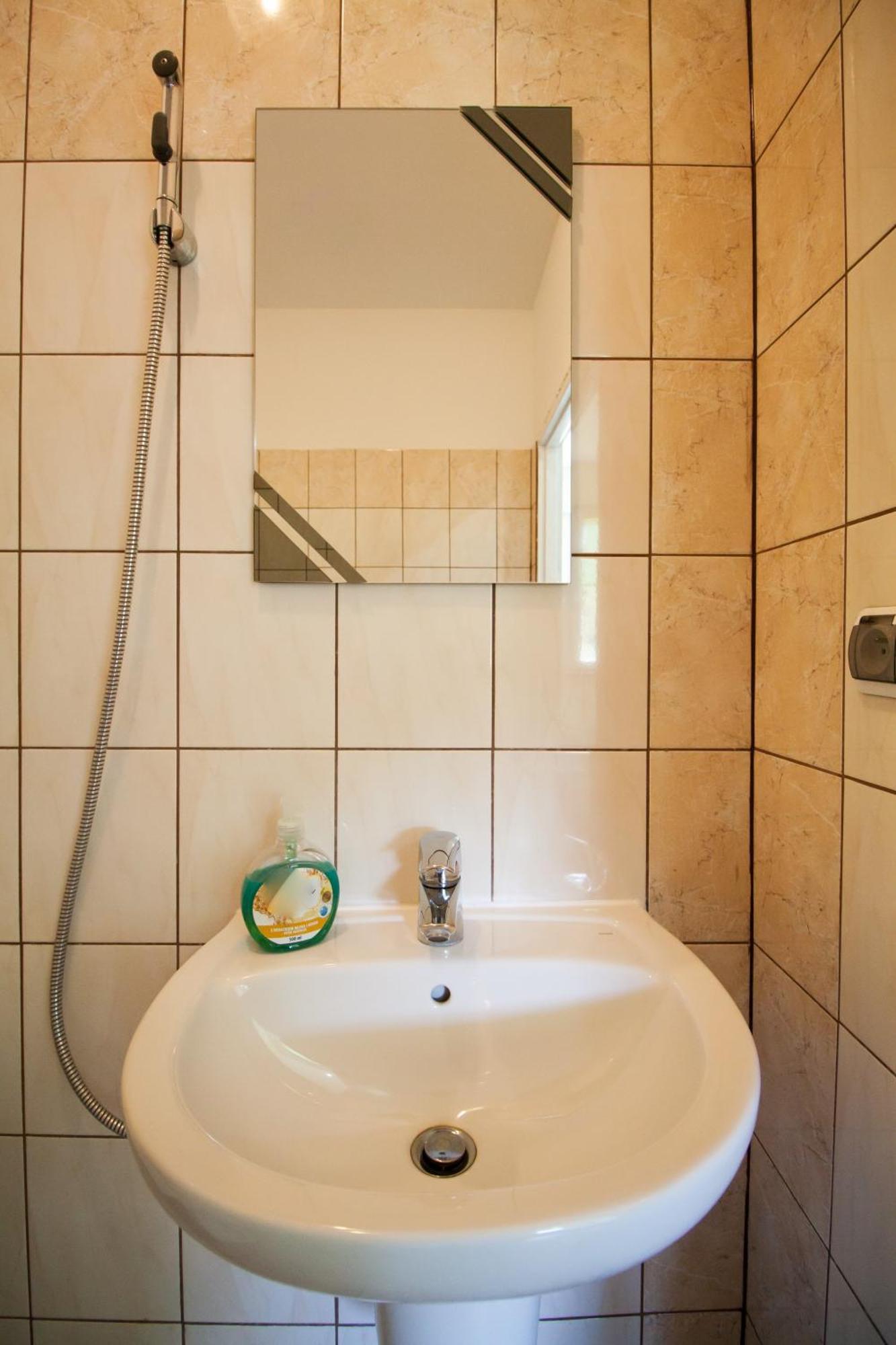 Kremenaros Hostel Ustrzyki Gorne Phòng bức ảnh