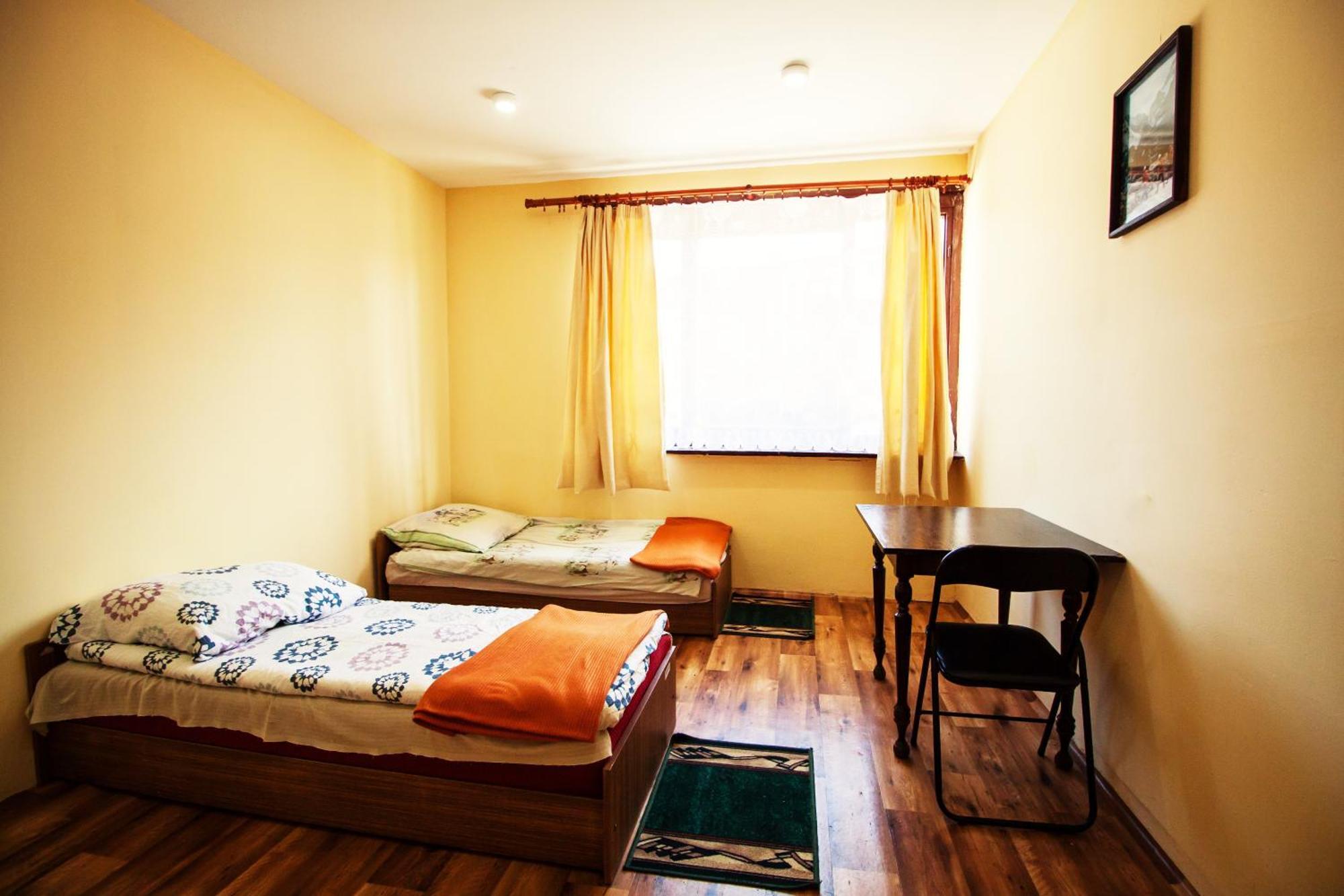 Kremenaros Hostel Ustrzyki Gorne Phòng bức ảnh