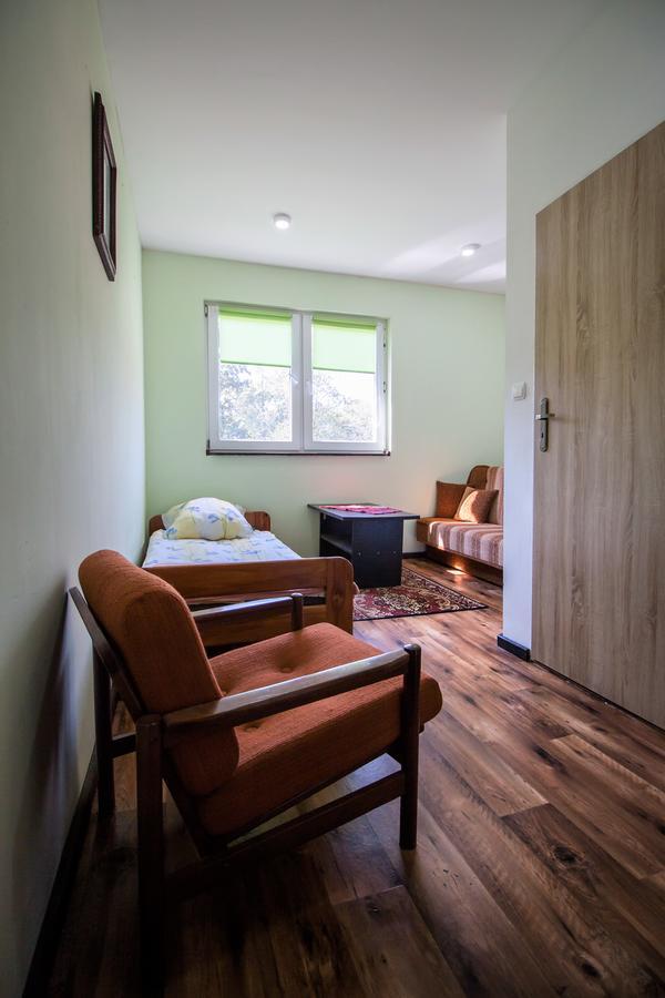 Kremenaros Hostel Ustrzyki Gorne Ngoại thất bức ảnh